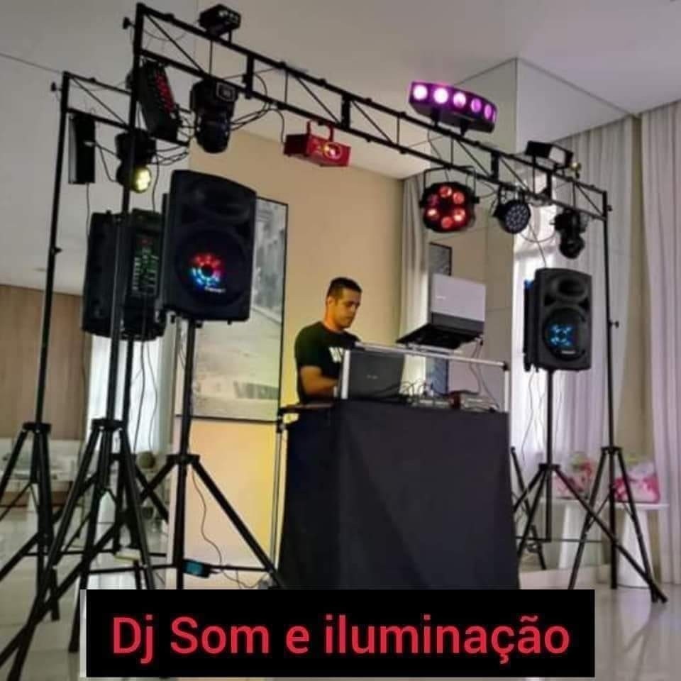 "🎉✨ Vamos animar a sua festa! Sou o DJ Bruno Neris e estou pronto para transformar qualquer evento e